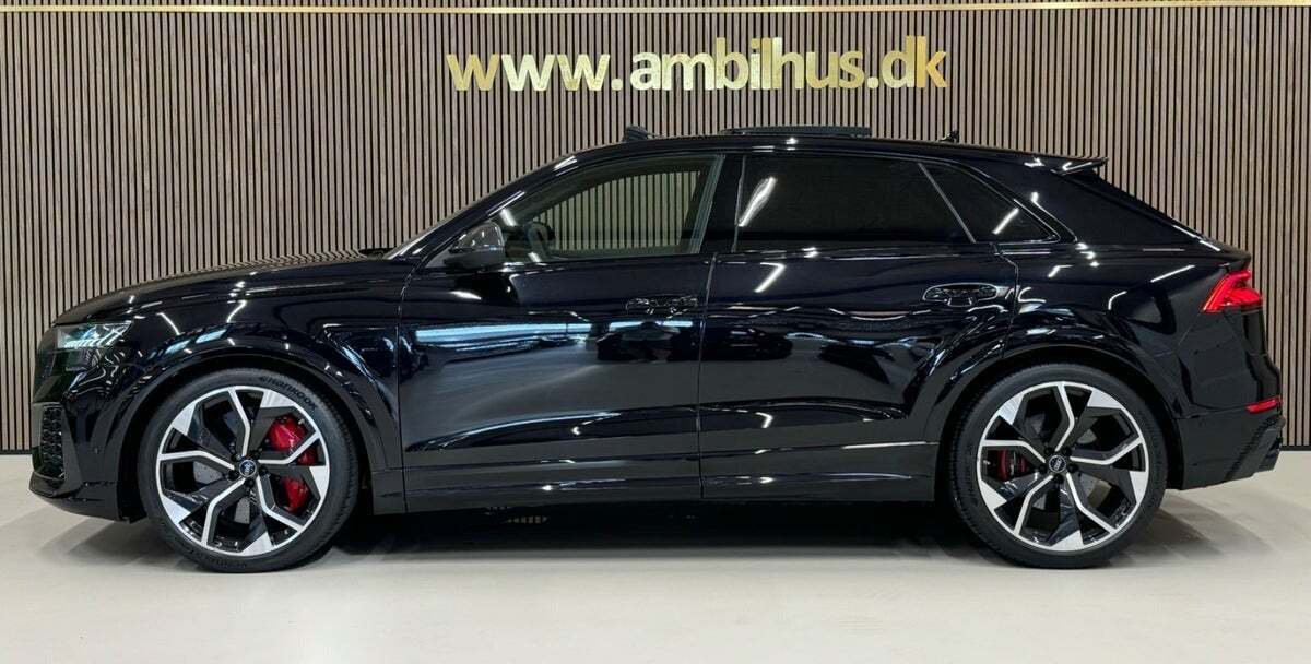 Sort Audi RS Q8 fra 2021
