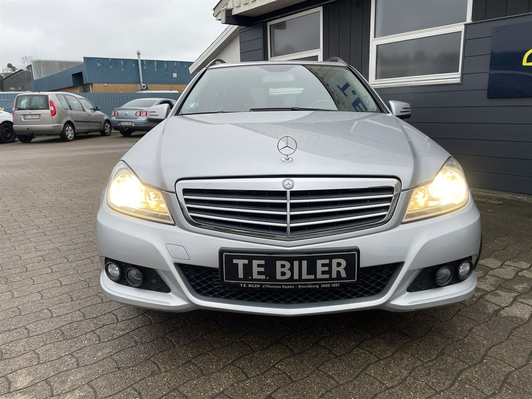 Mercedes C180 1,8 CGI BlueEfficiency 156HK Aut.