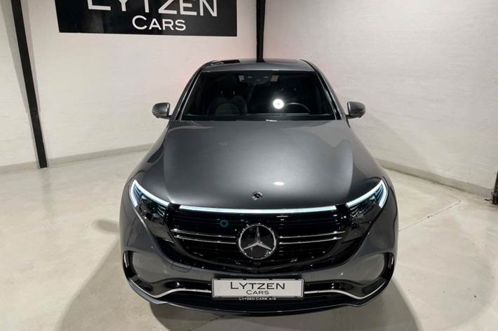Grå Mercedes EQC400 fra 2021