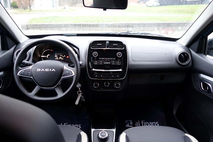 Blå Dacia Spring fra 2023