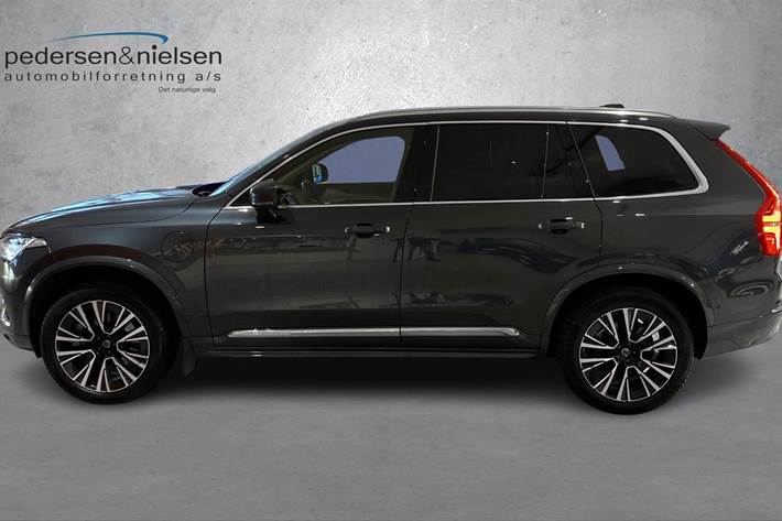 Blå Volvo XC90 fra 2023