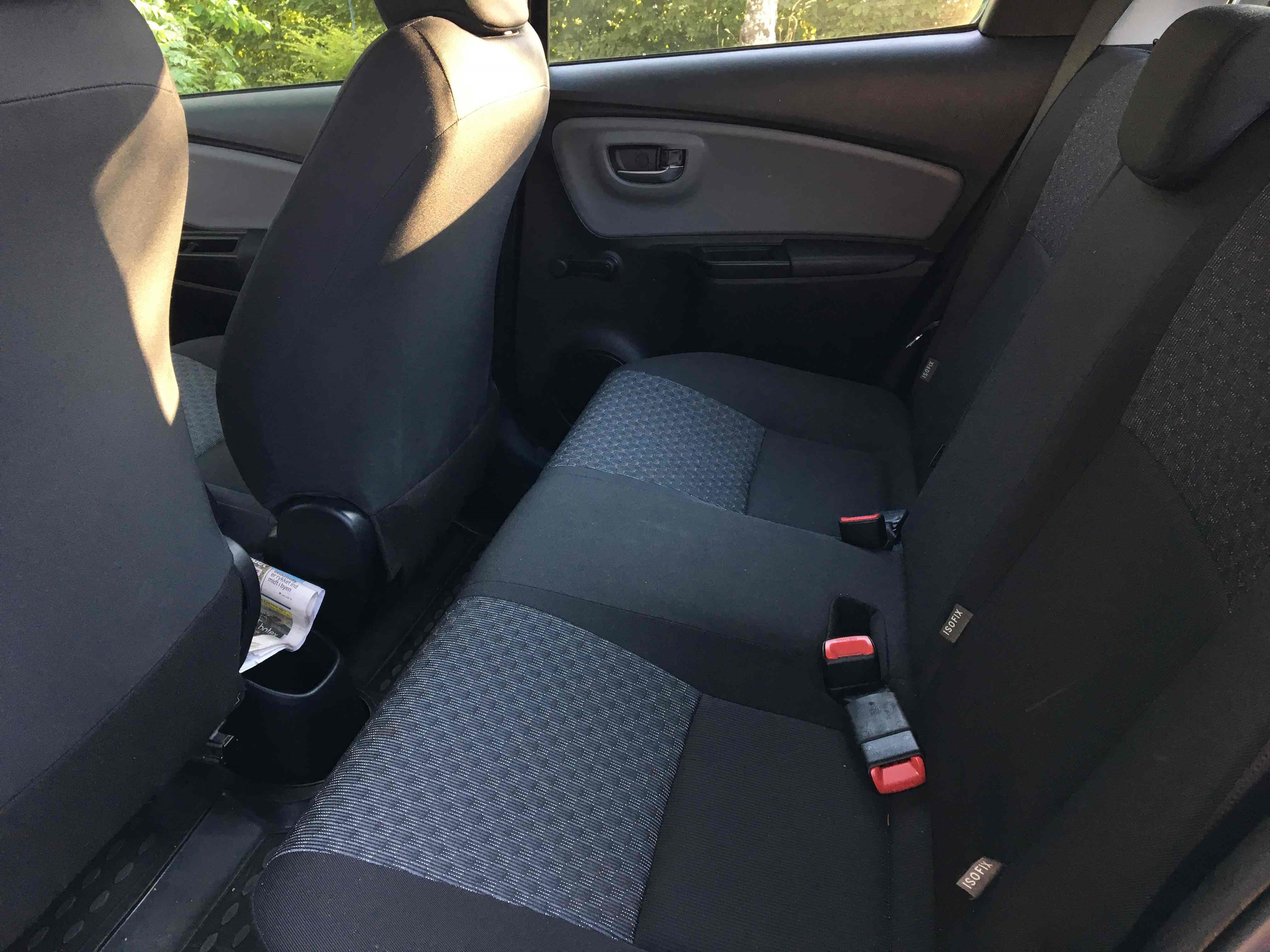 Sort Toyota Yaris fra 2015