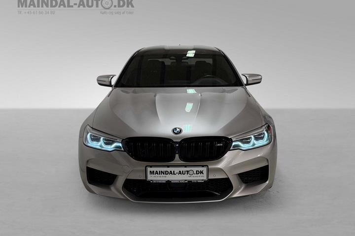 undefined BMW M5 fra 2018 set udefra
