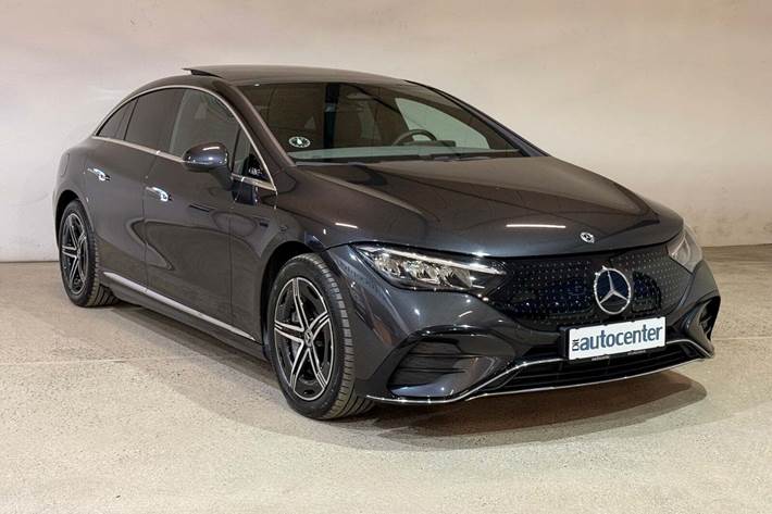 Grå Mercedes EQE300 fra 2023 set udefra