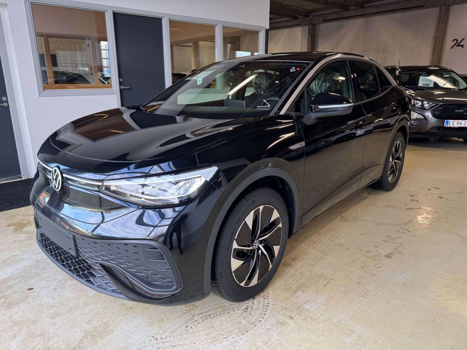 undefined VW ID.5 fra 2023 set udefra