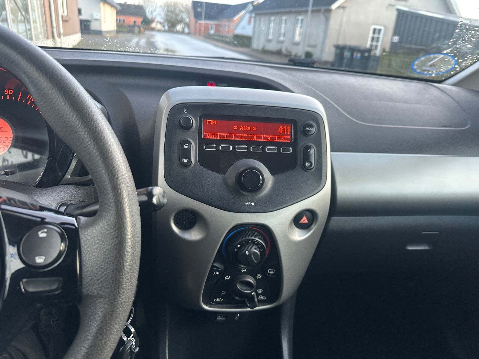 Sølv Peugeot 108 fra 2014