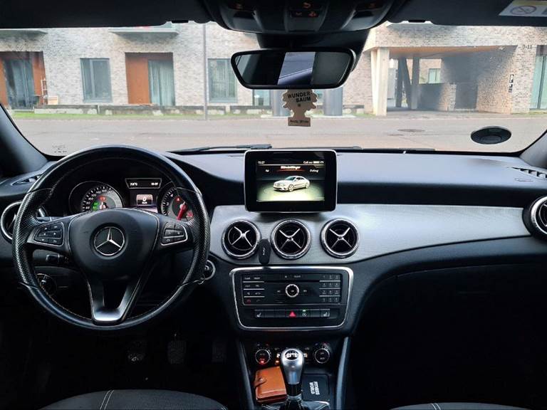 Mercedes CLA-Klasse 1,6 180 Coupé