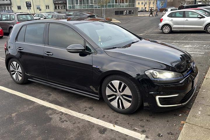 Sort VW Golf fra 2015