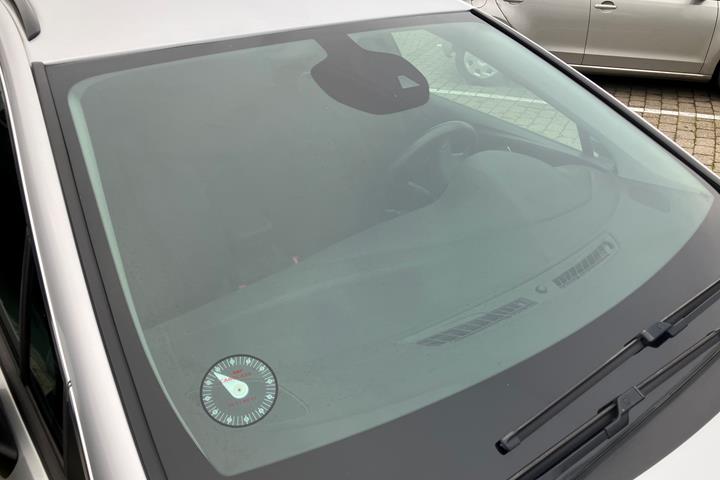 Grå Opel Astra fra 2019