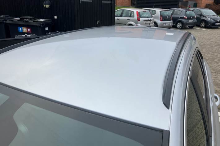 Grå Opel Astra fra 2019