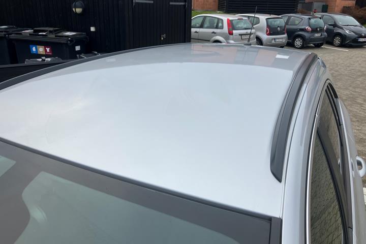 Grå Opel Astra fra 2019