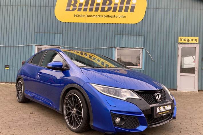 Blå Honda Civic fra 2015 set udefra