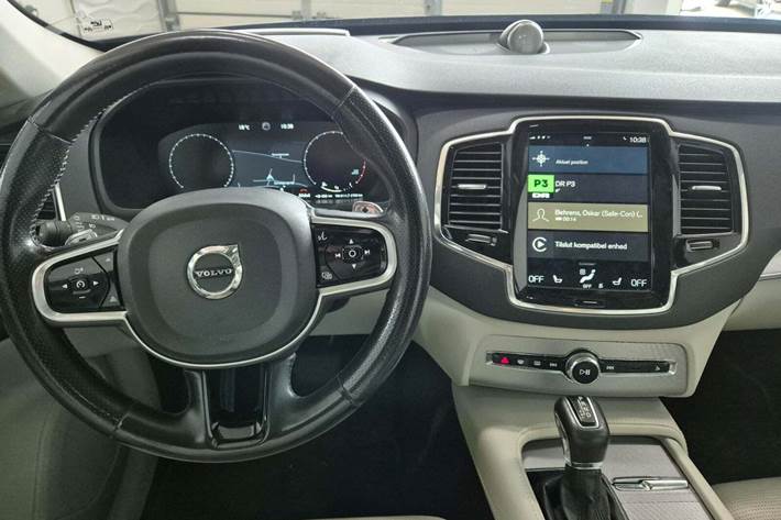 Sort Volvo XC90 fra 2017