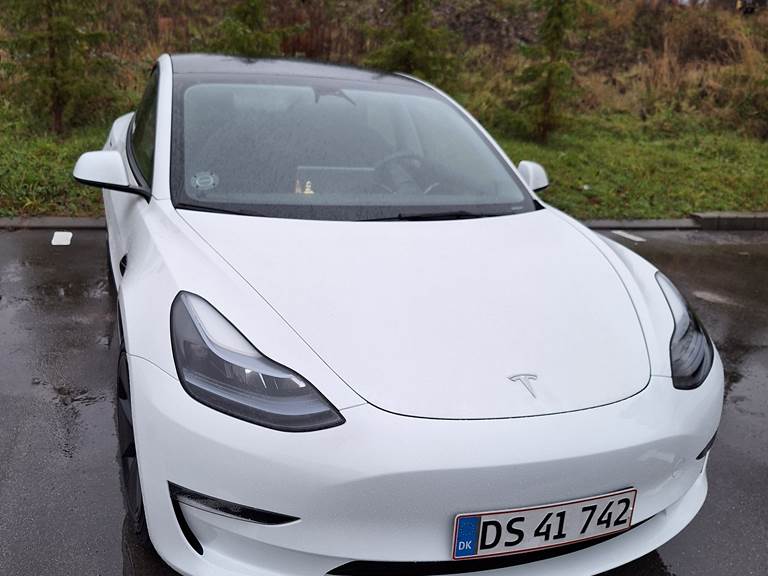 Tesla Model 3 Long Range baghjulstræk