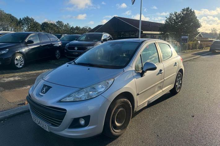 undefined Peugeot 207 fra 2009 set udefra