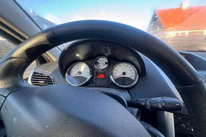 undefined Peugeot 207 fra 2009