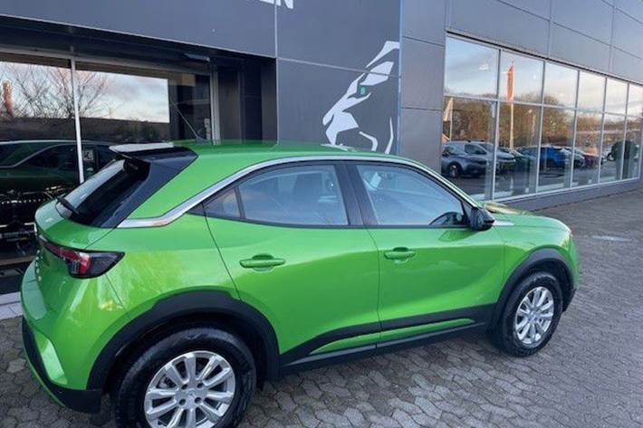 Grøn Opel Mokka fra 2023