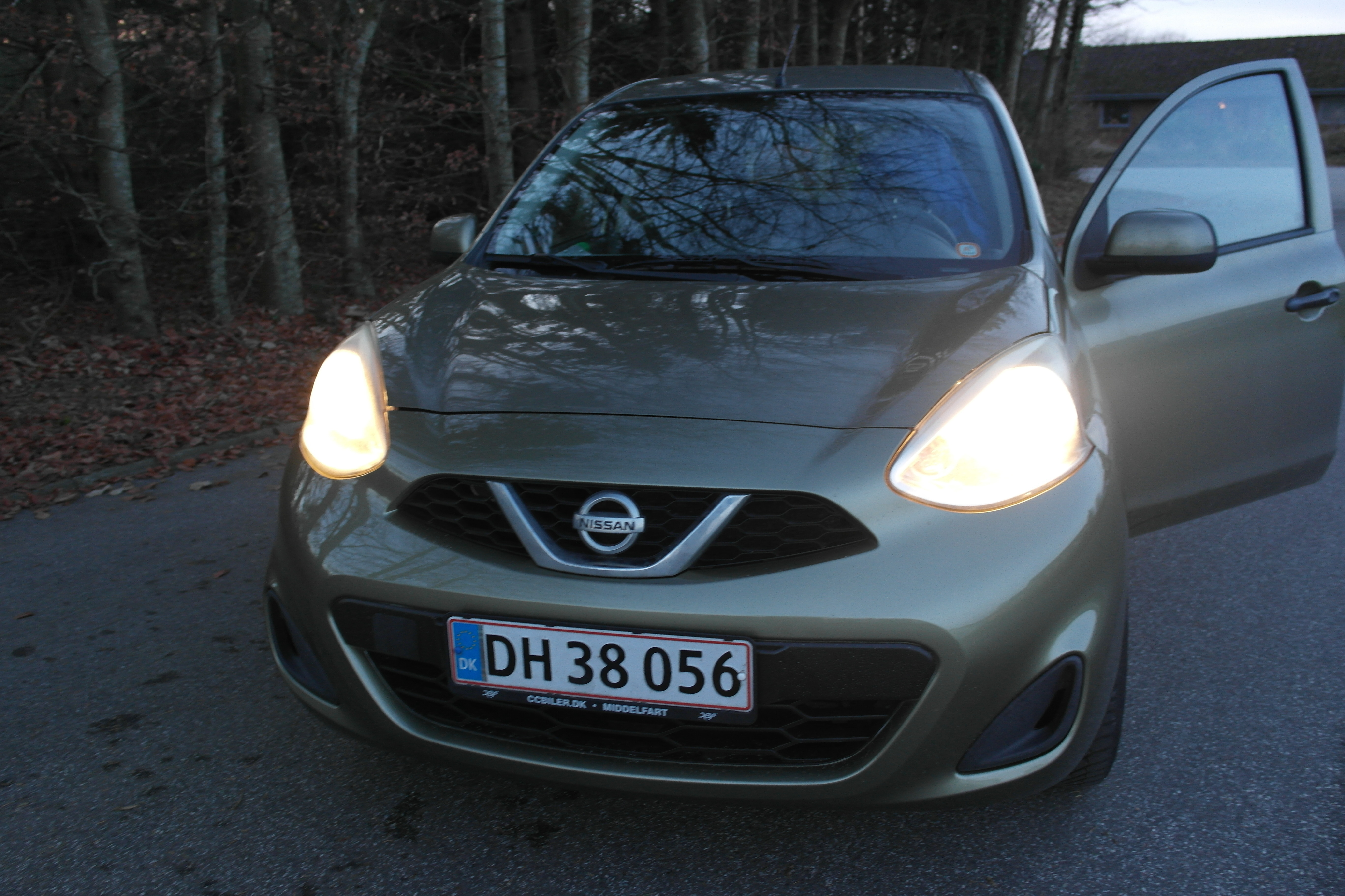 Grøn Nissan Micra fra 2015
