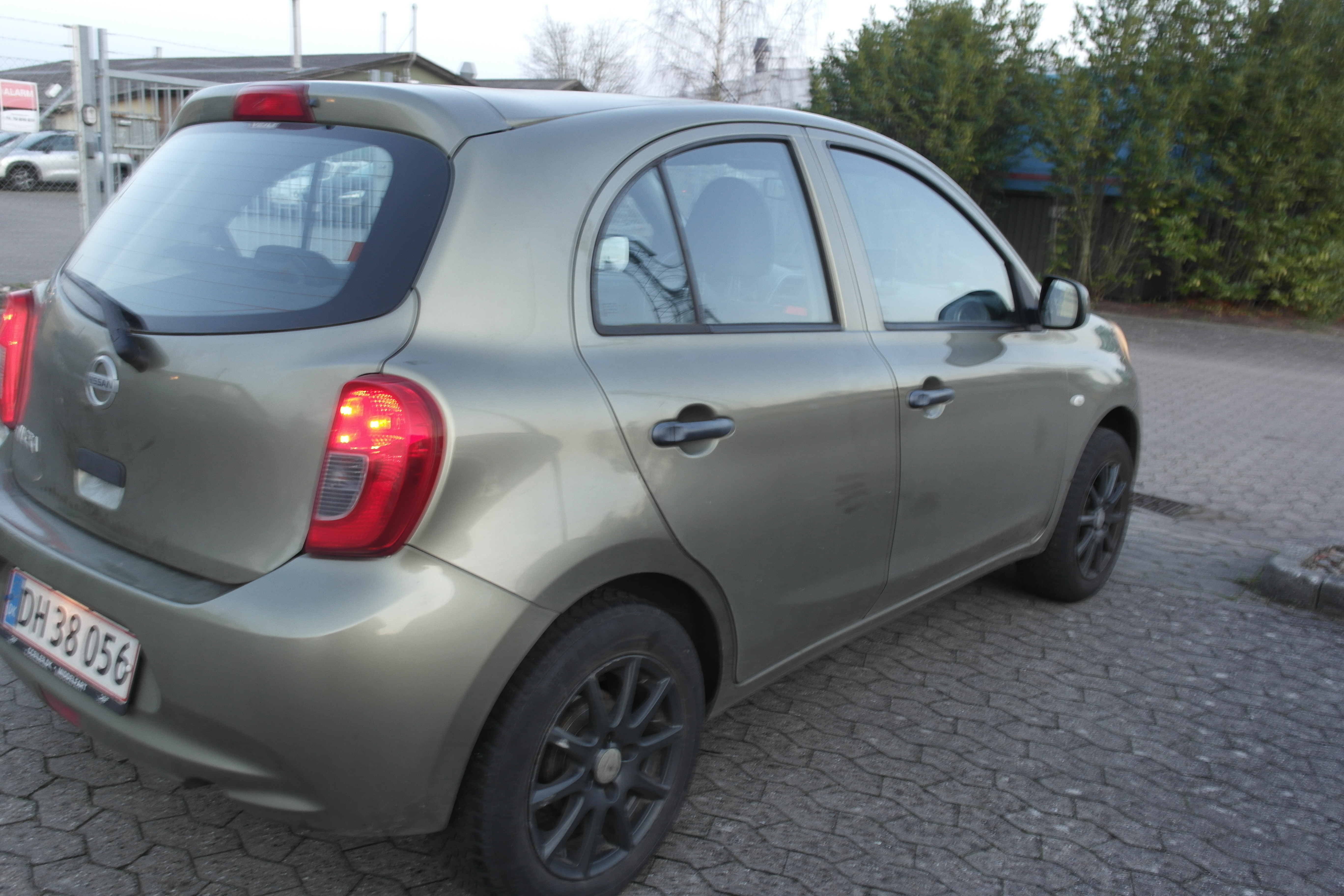Grøn Nissan Micra fra 2015