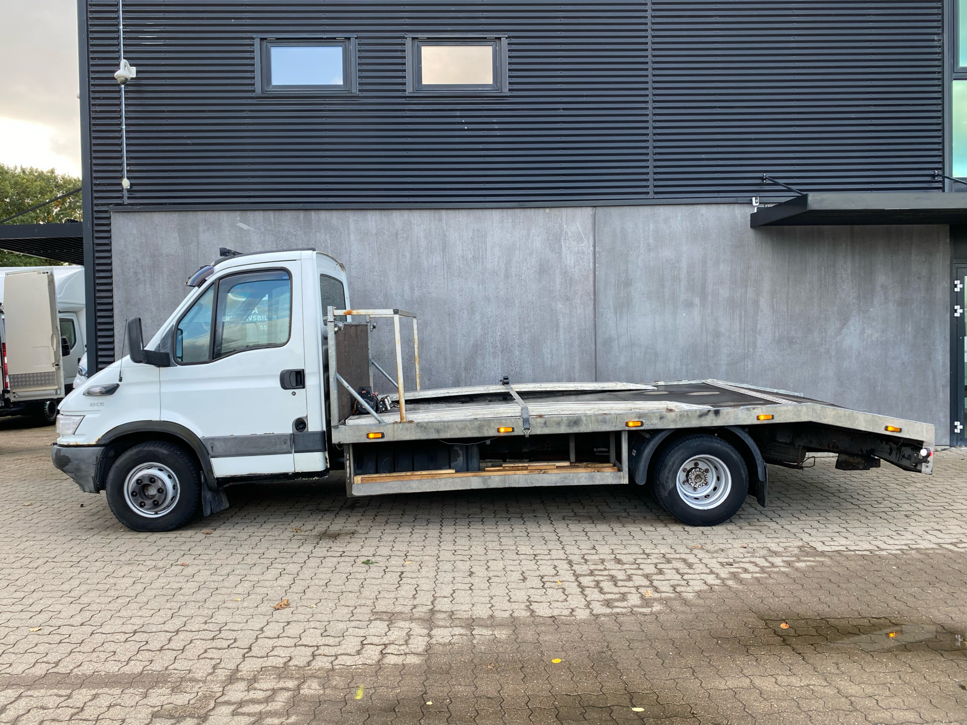 Hvid Iveco Daily fra 2004