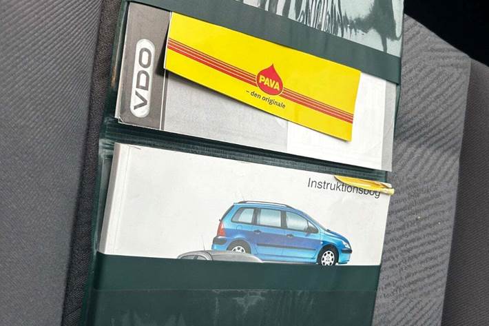 Sølv Peugeot 307 fra 2003