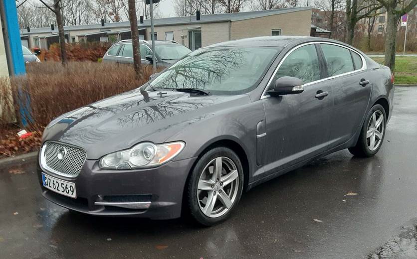 Jaguar XF