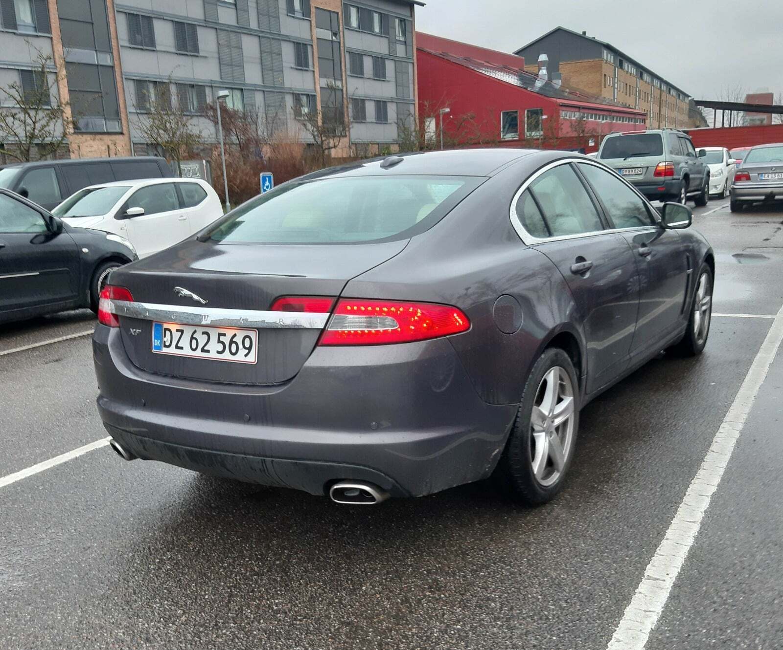 Jaguar XF