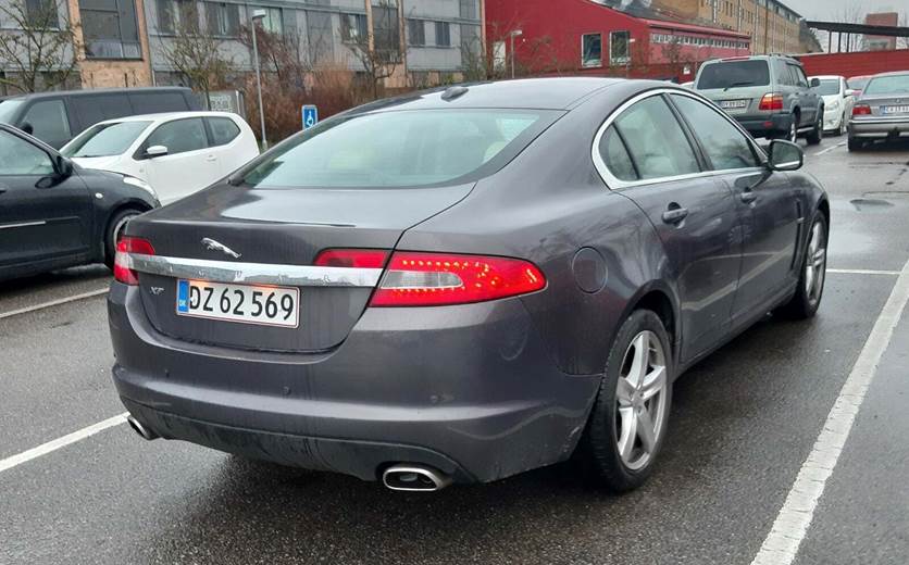 Jaguar XF