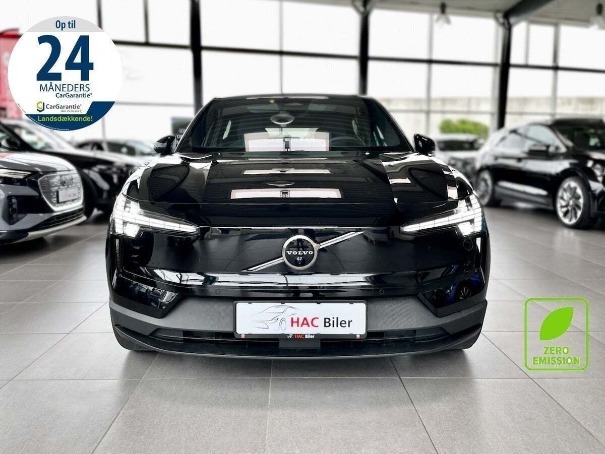 Sort Volvo EX30 fra 2024