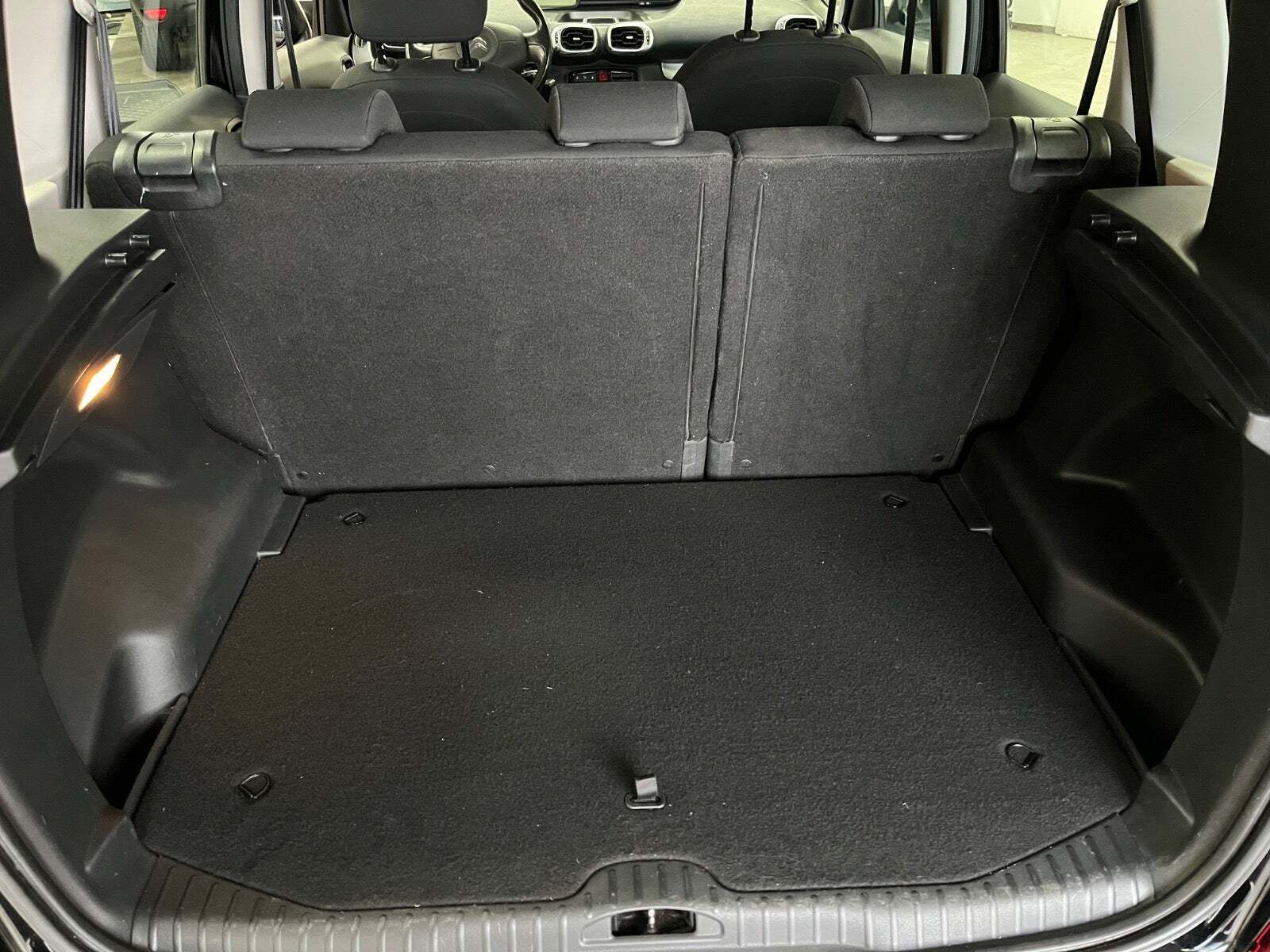 Sort Citroën C3 Picasso fra 2016