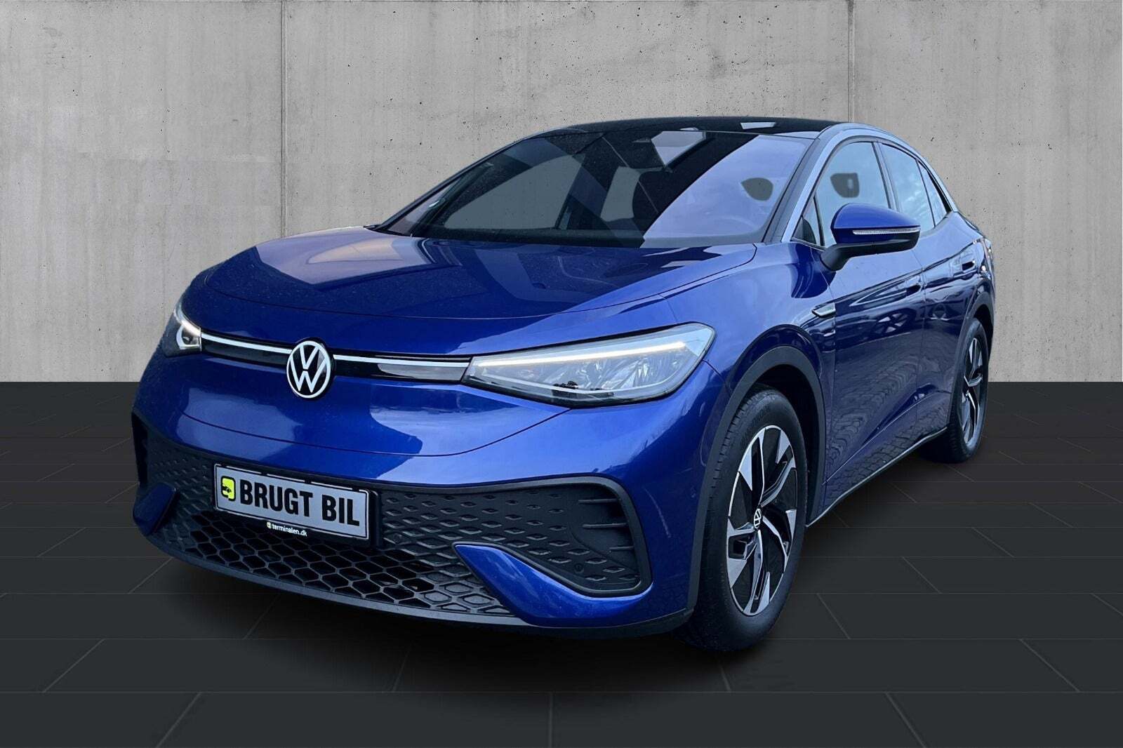 Blå VW ID.5 fra 2022 set udefra