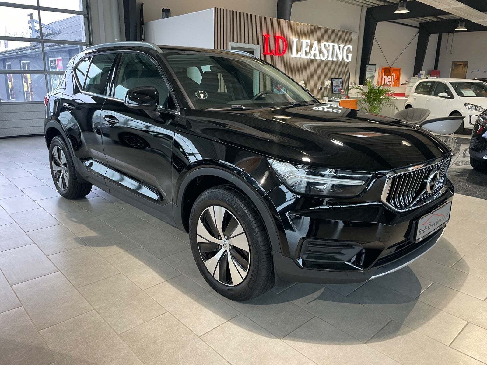 Sort Volvo XC40 fra 2022