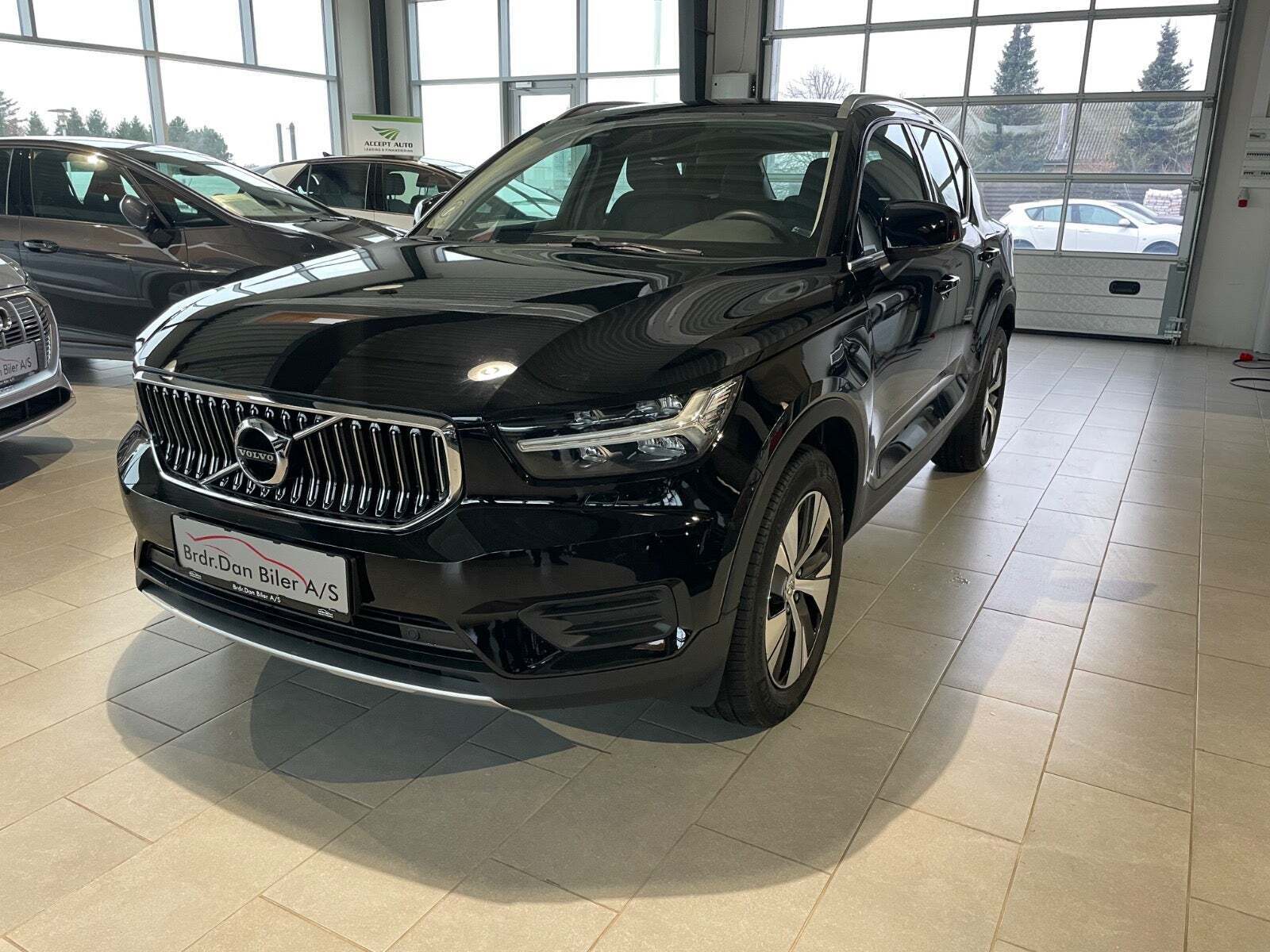Sort Volvo XC40 fra 2022
