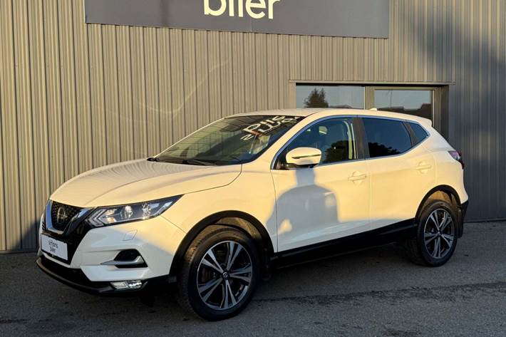 Hvid Nissan Qashqai fra 2019 set udefra