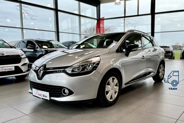 Sølv Renault Clio IV fra 2013 set udefra