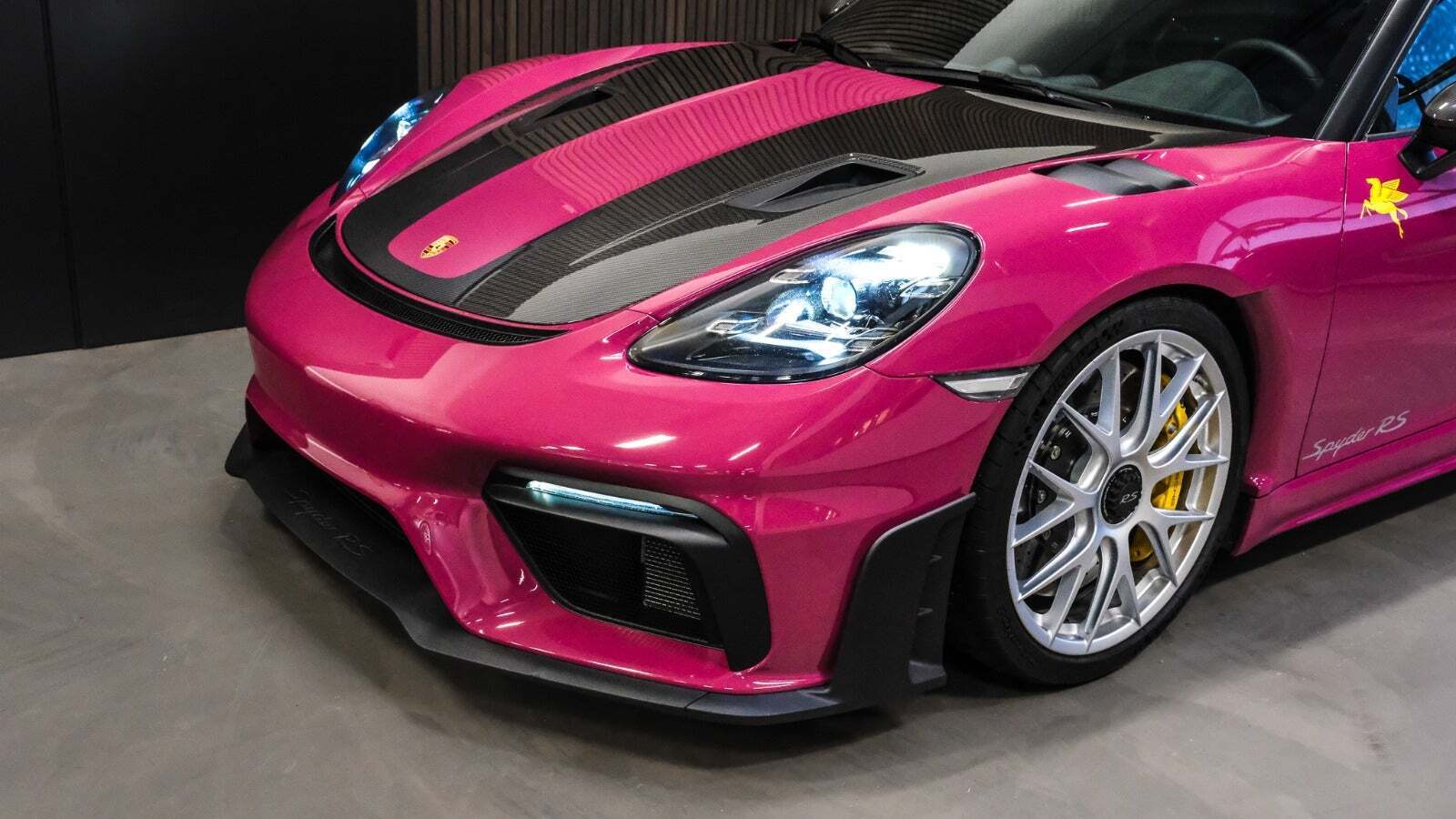 Lilla Porsche 718 Spyder RS fra 2024