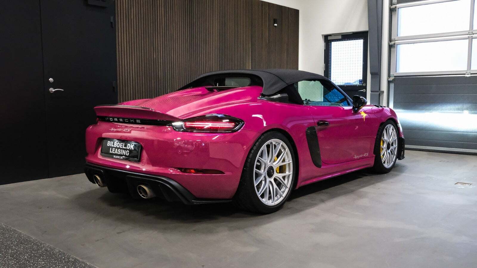 Lilla Porsche 718 Spyder RS fra 2024
