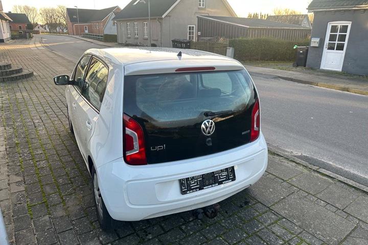 Hvid VW UP! fra 2013