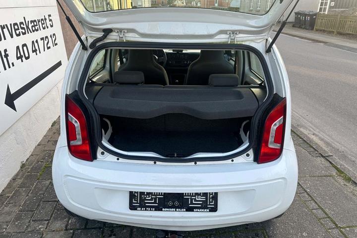 Hvid VW UP! fra 2013