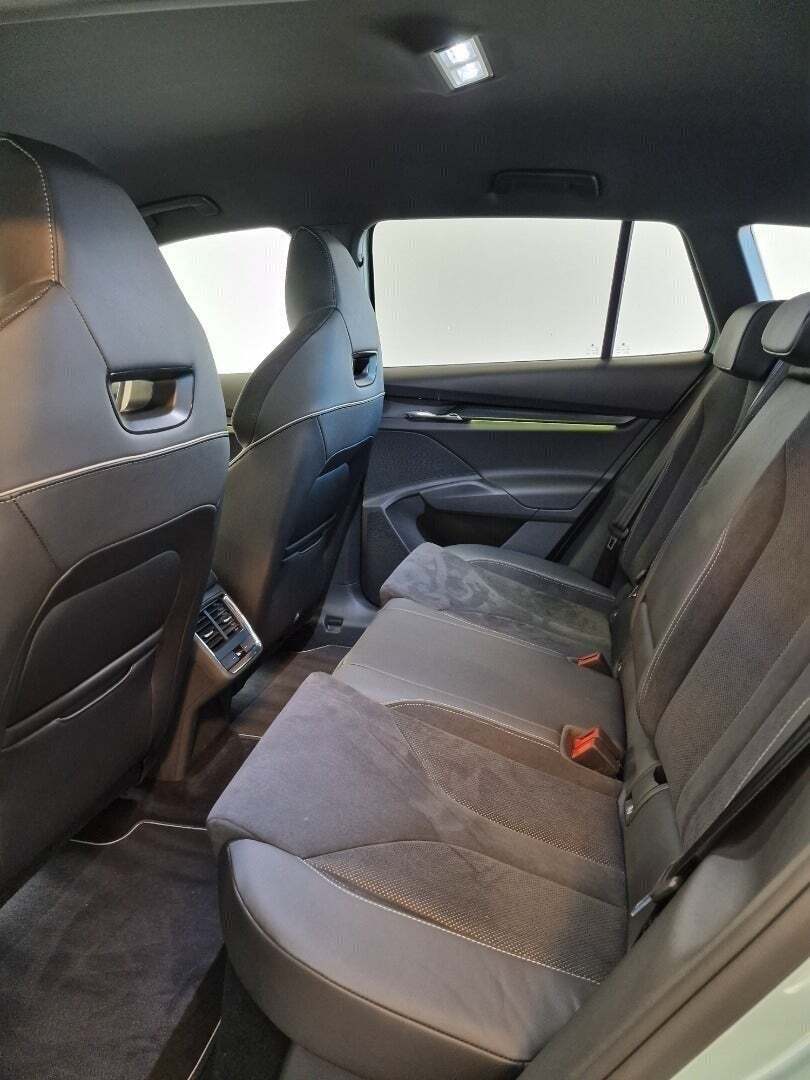 Grøn Skoda Enyaq fra 2021