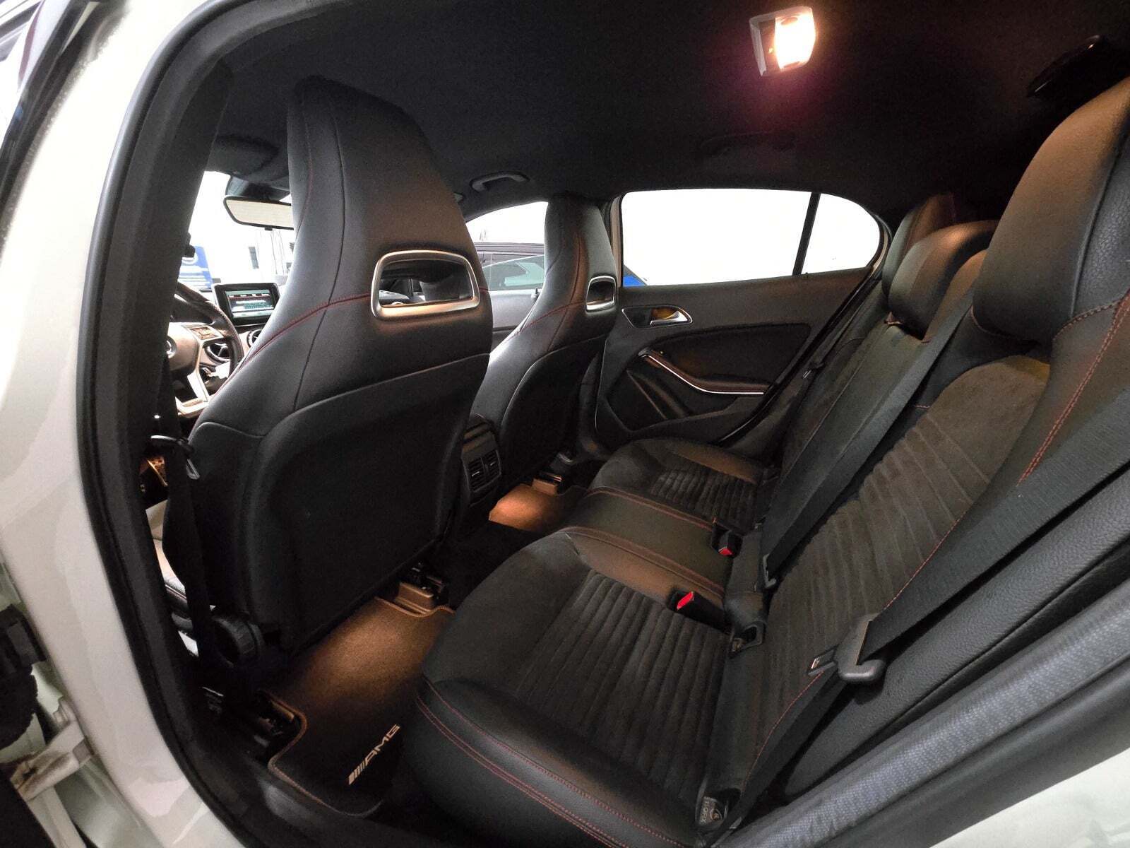 Mercedes GLA220