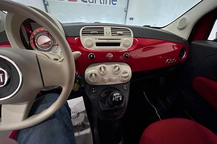 Rød Fiat 500 fra 2008