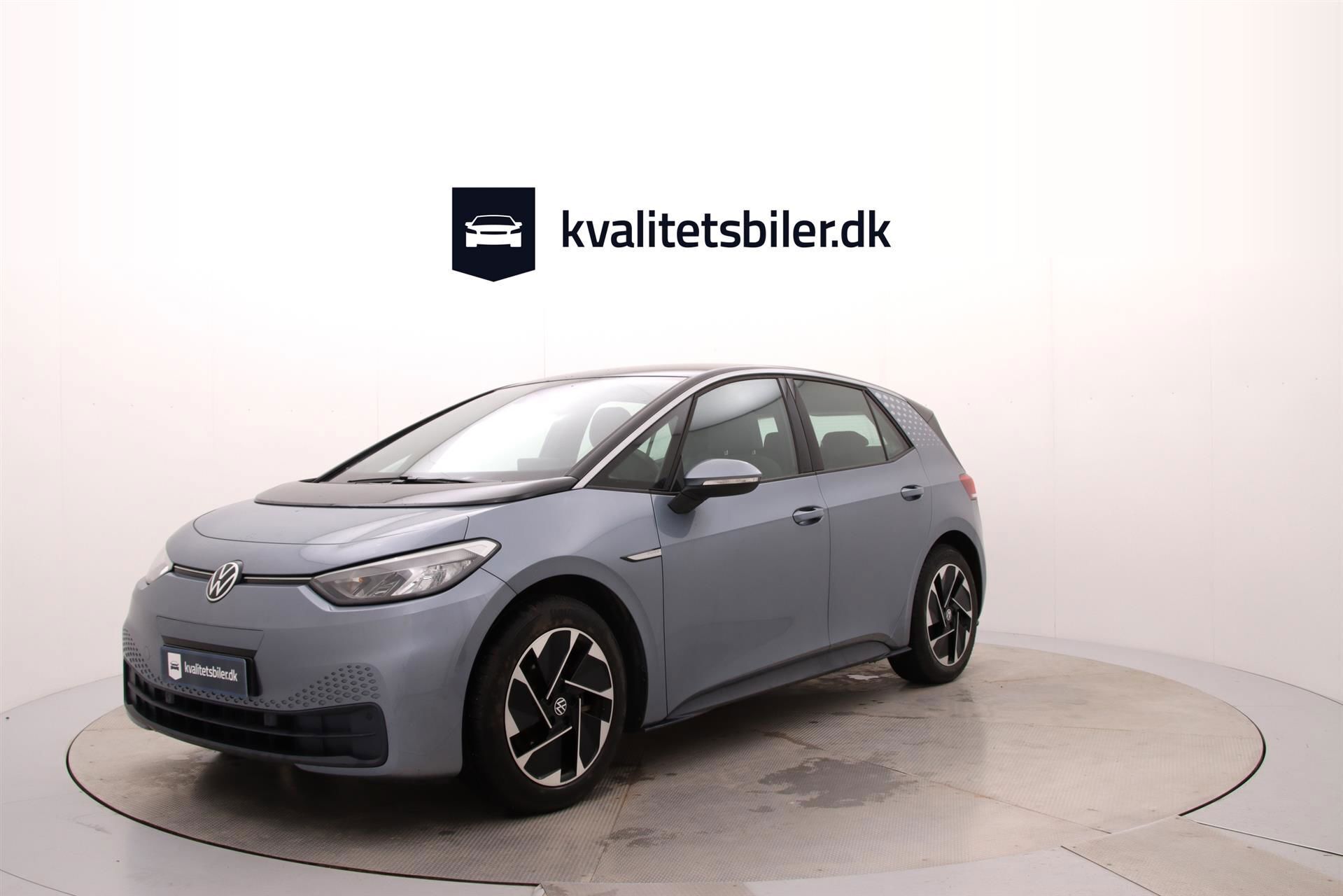 Blå VW ID.3 fra 2021 set udefra