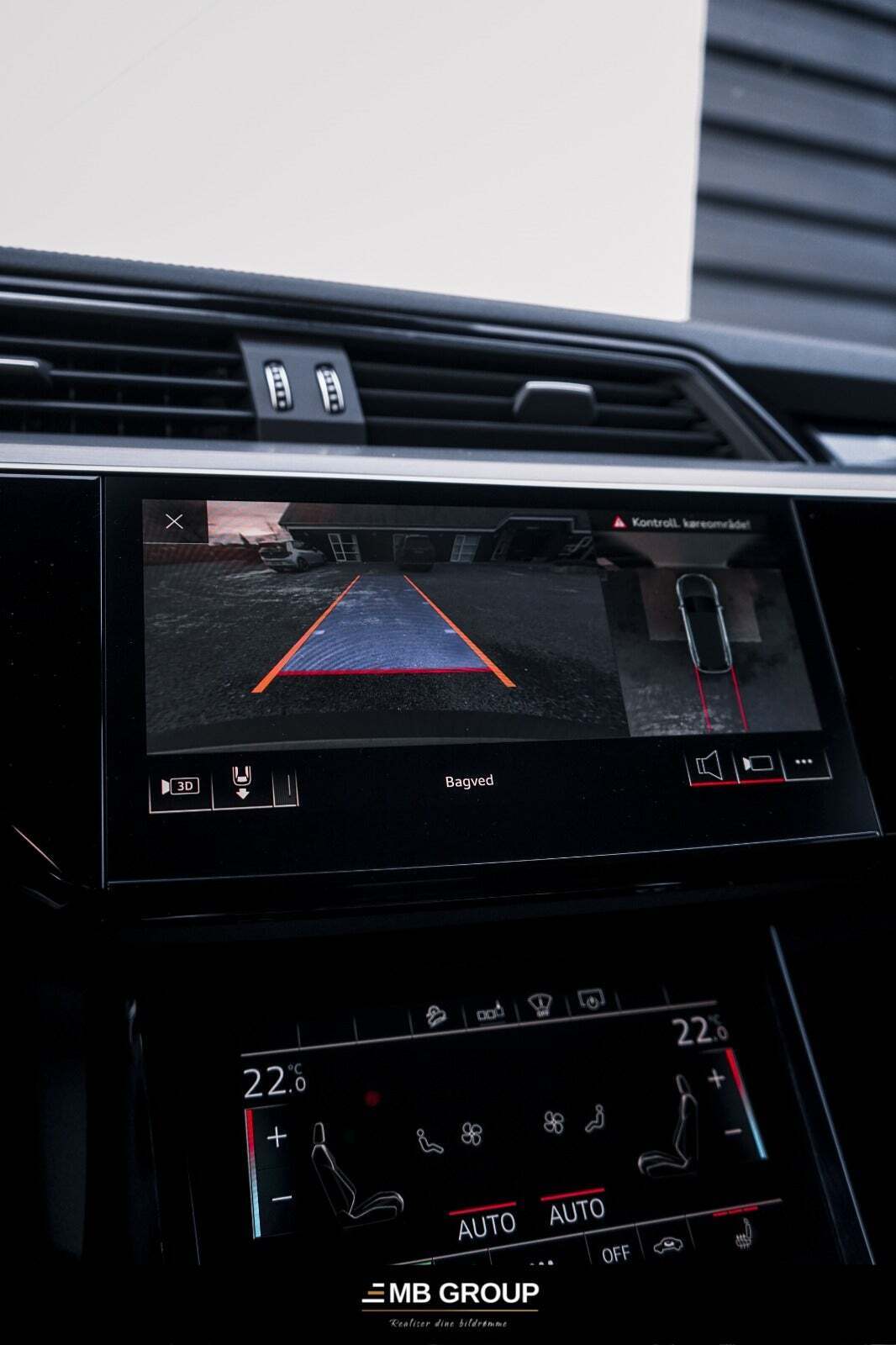 Grå Audi e-tron fra 2020
