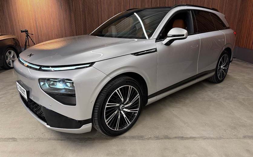 XPeng G9