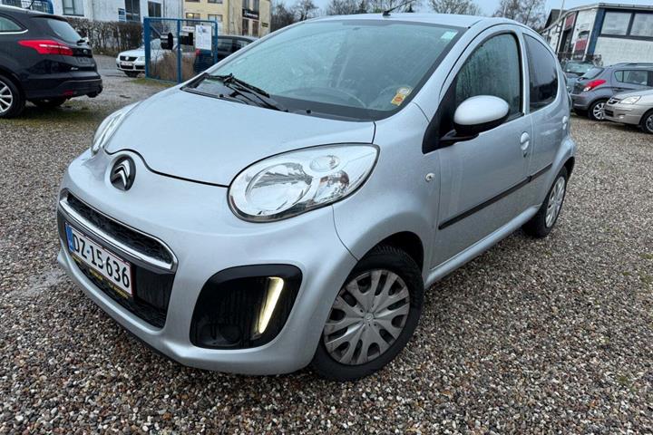 Sølv Citroën C1 fra 2014 set udefra