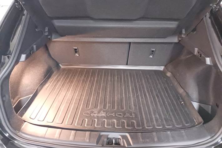 Sort Nissan Qashqai fra 2019