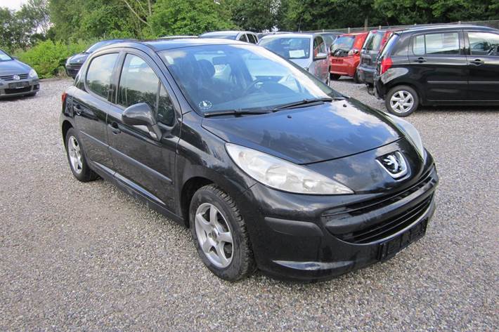 Sort Peugeot 207 fra 2007
