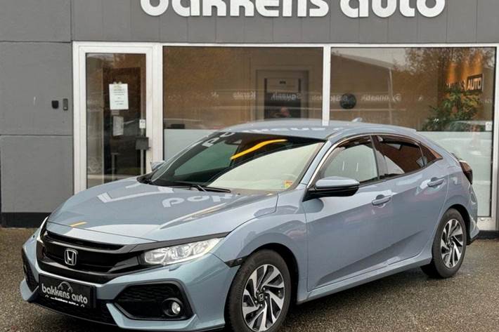 Grå Honda Civic fra 2018 set udefra