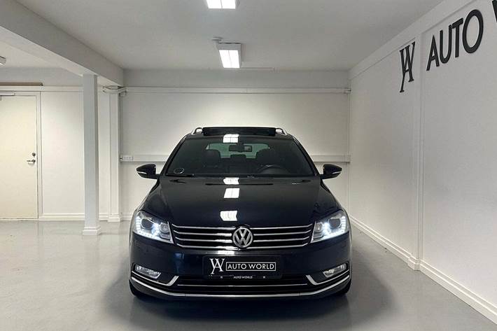 Sort VW Passat fra 2013